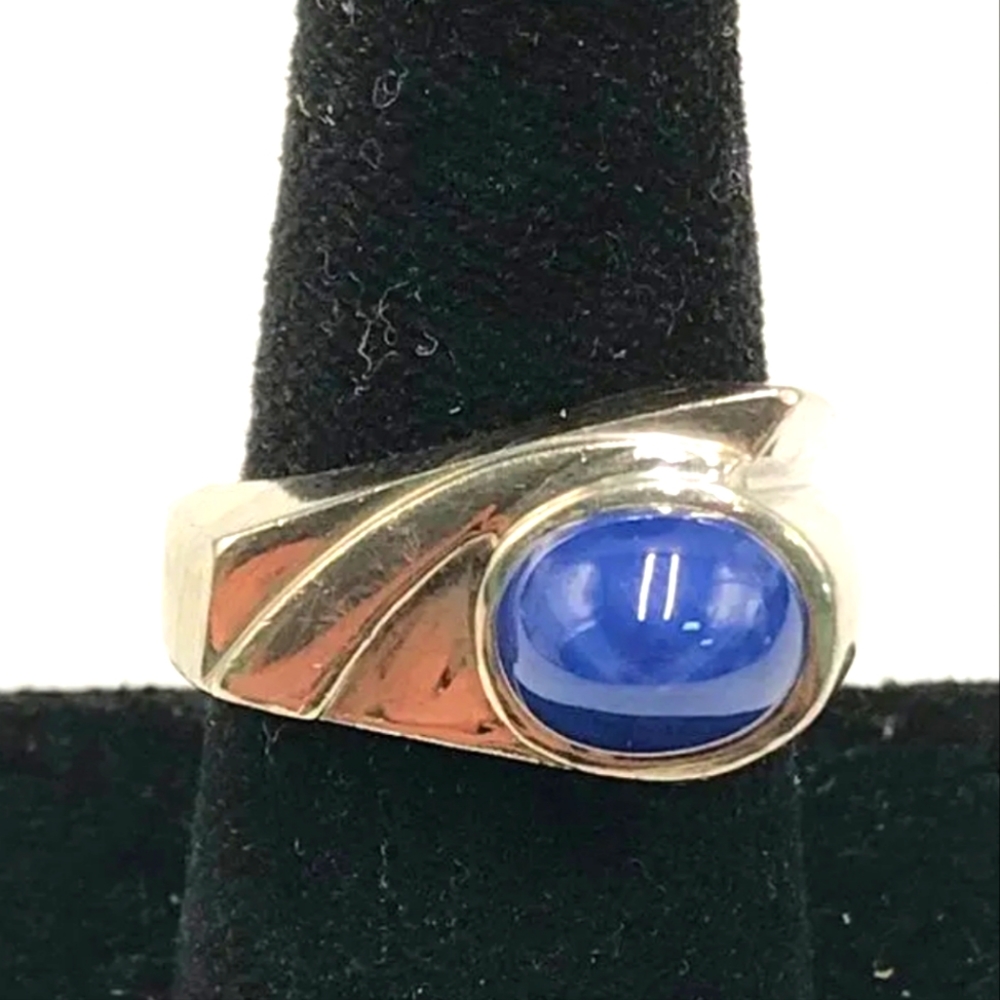14K White Gold Blue Star Sapphire Ring